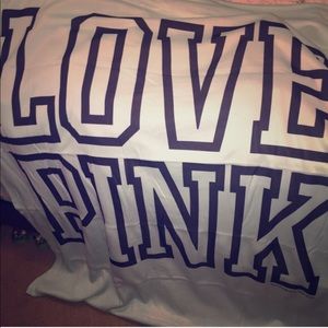 LOVE PINK stadium blanket.